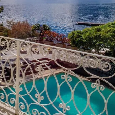 Sleeps 11 Pool Air Con Wifi * Oliveto Lario