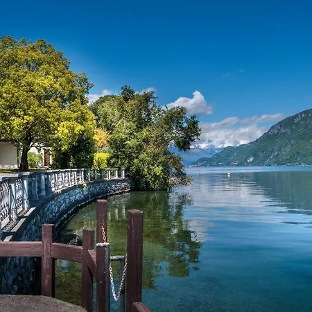 Sleeps 11 Pool Air Con Wifi Oliveto Lario